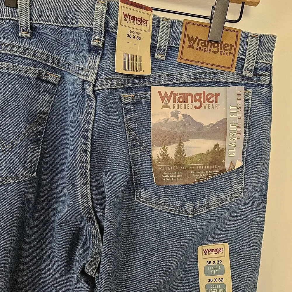 NEW Wrangler Classic Fit Denim Jeans Men's 36x32 Blue‎ NWT